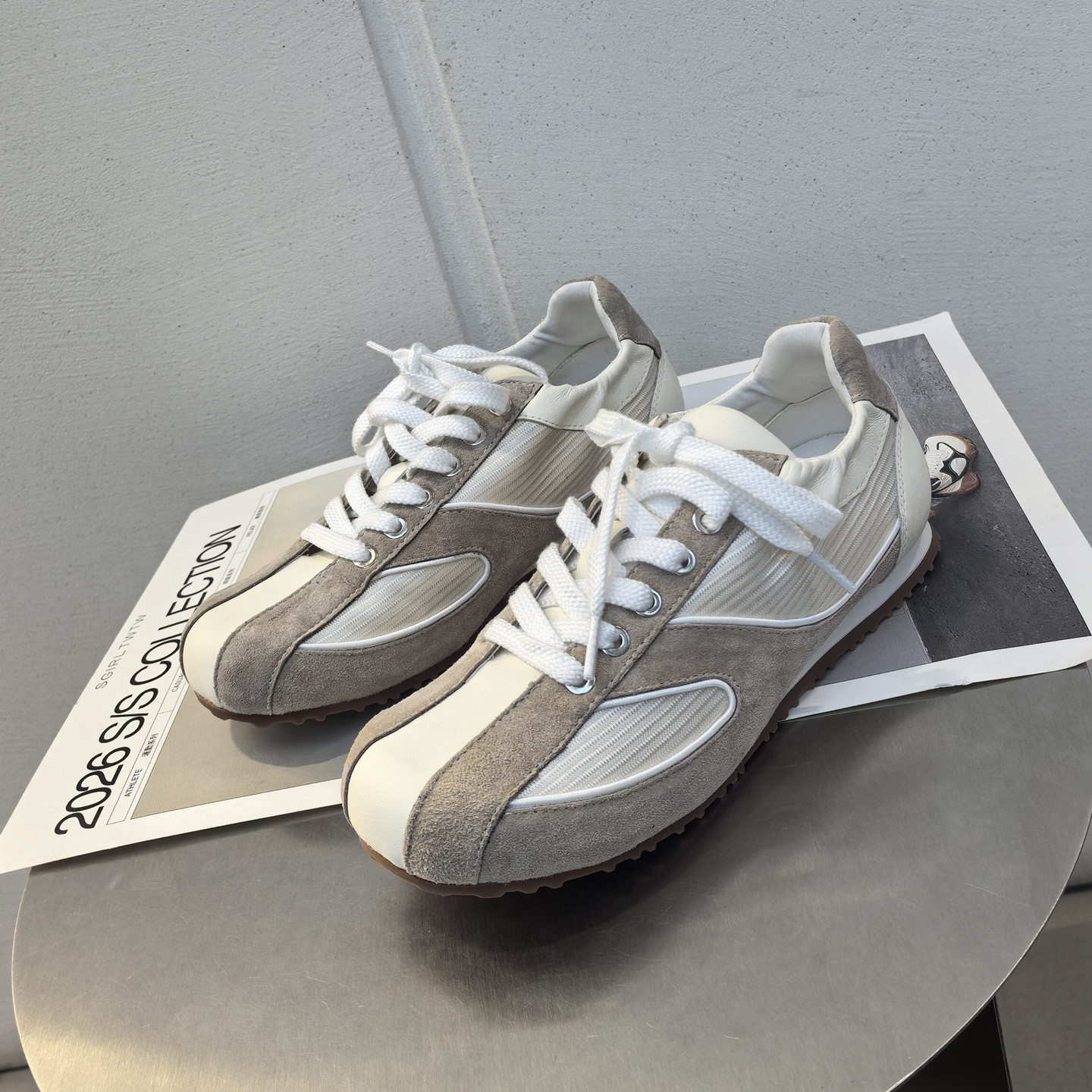 SGIRL TWTW2026年春季新款真皮拼色平底防滑百搭时尚休闲鞋女鞋潮,女鞋,时尚休闲鞋,淘宝优惠券,粉丝福利购,淘宝优惠卷