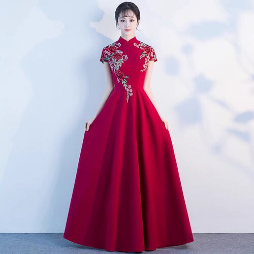 红色大合唱团演出服女长裙长款中老年成人显瘦晚礼服绣花中式独唱