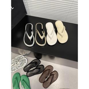 高级感夹脚沙滩拖鞋 韩国厚底银色人字拖女外穿ins潮夏季 防滑凉拖