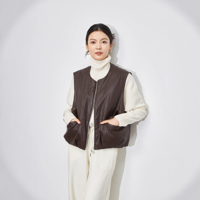 2514103-摩登时髦老钱蛋白皮PU轻薄白鸭绒羽绒服马甲外套宽松背心