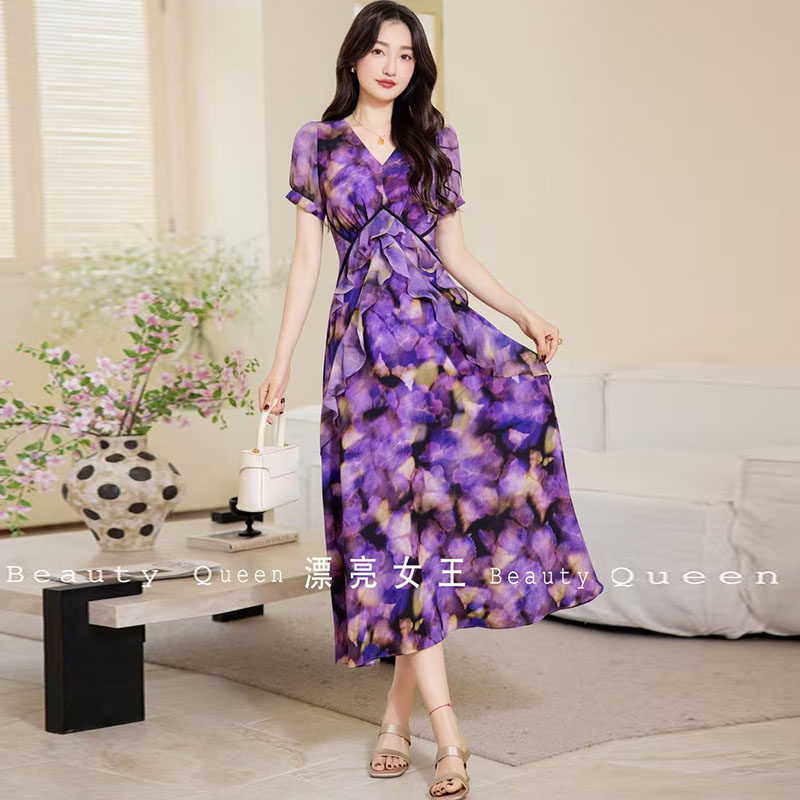 雪纺印花碎花气质款显瘦修身垂感独特超好看的连衣裙女夏新款长裙