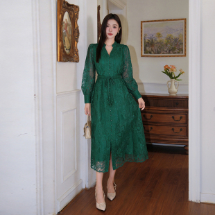 A型连衣裙女 淑女风单排扣蕾丝裙V领收腰遮肚子灯笼袖 春夏新款 时尚