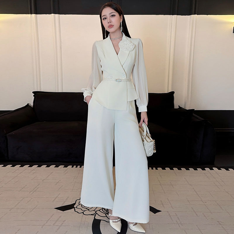 修身显瘦立体花长袖上衣高腰垂坠感阔腿长裤套装搭配一整套女春款
