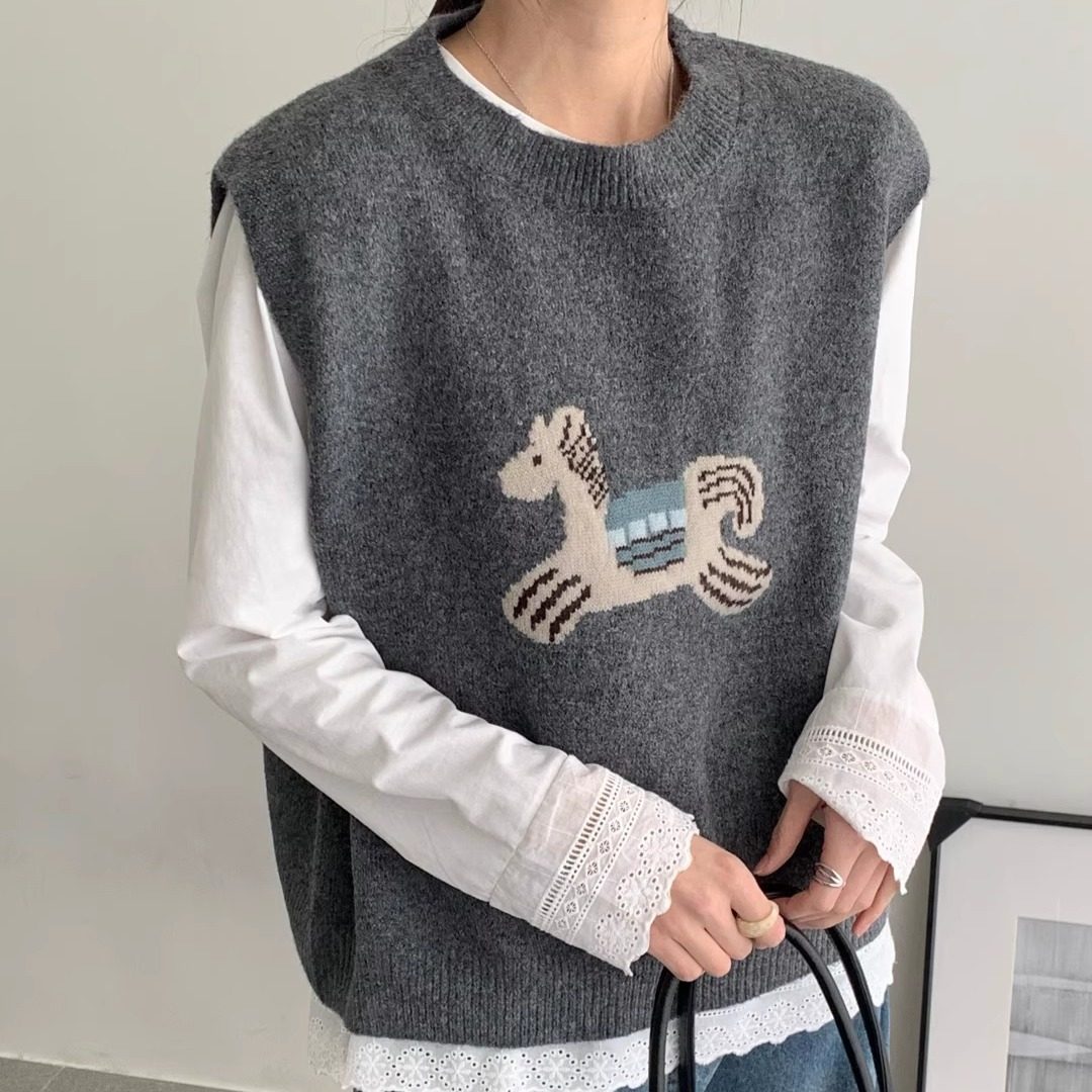 BADX正品灰色卡通小马毛衣马甲女冬季洋气针织背心长袖衬衫两件套