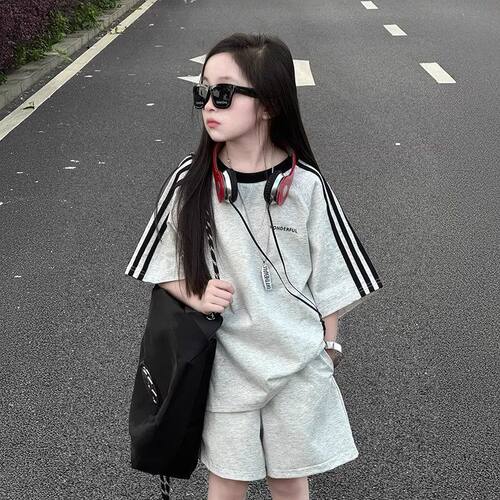 女大童夏季条纹短袖短裤两件套
