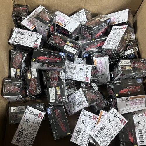 【损盒处理】TOMY多美卡黑盒TP31法拉利 F40合金跑车玩具全新未拆