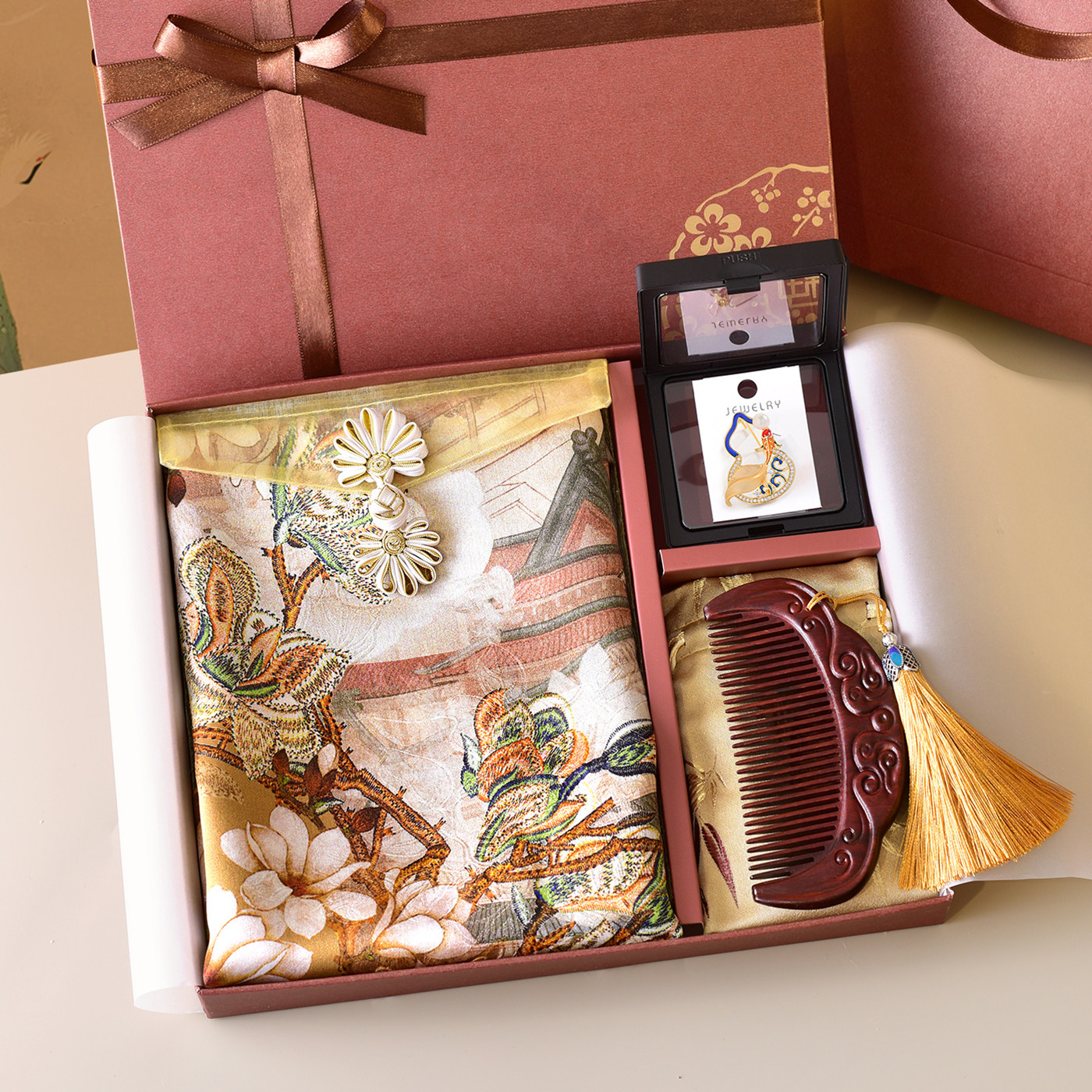 母亲节真丝丝巾礼盒宋锦中国特色送妈妈老外长辈老师生日退休礼物