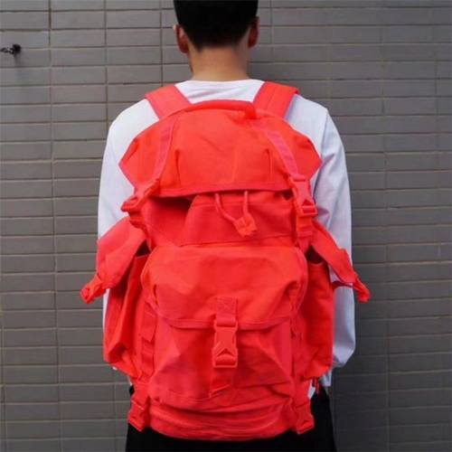 巴斯光年同款背包篮球运动训练包男女学生书包大容量旅行双肩包