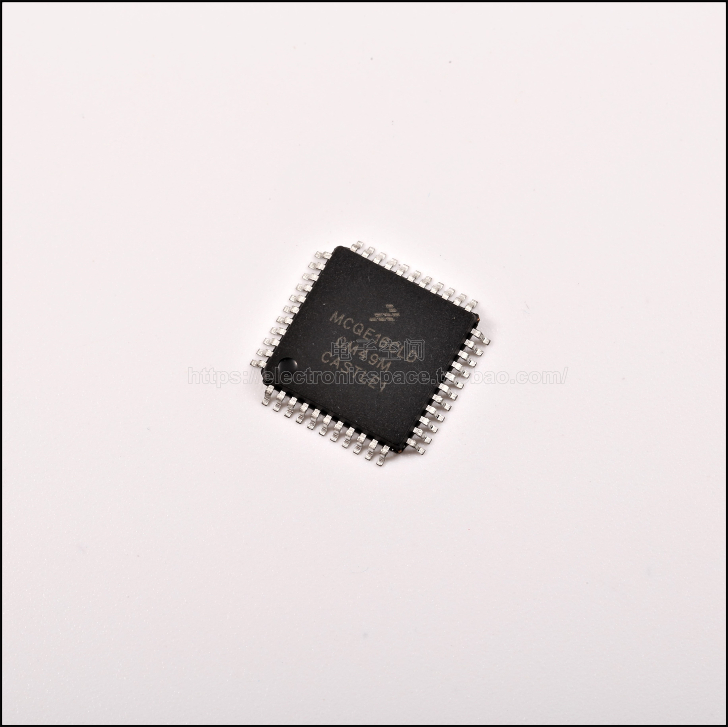 原装正品 MC9S08QE16CLD LQFP-44 8位微控制器 -MCU 拍前咨询