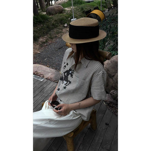 tum/印花 「圣女骑士」夏季字母tumblerine草写人像短袖衬衫优雅