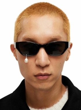 珍珠耳环水滴墨镜个性小众太阳眼镜小脸猫眼高级感潮流男女眼镜