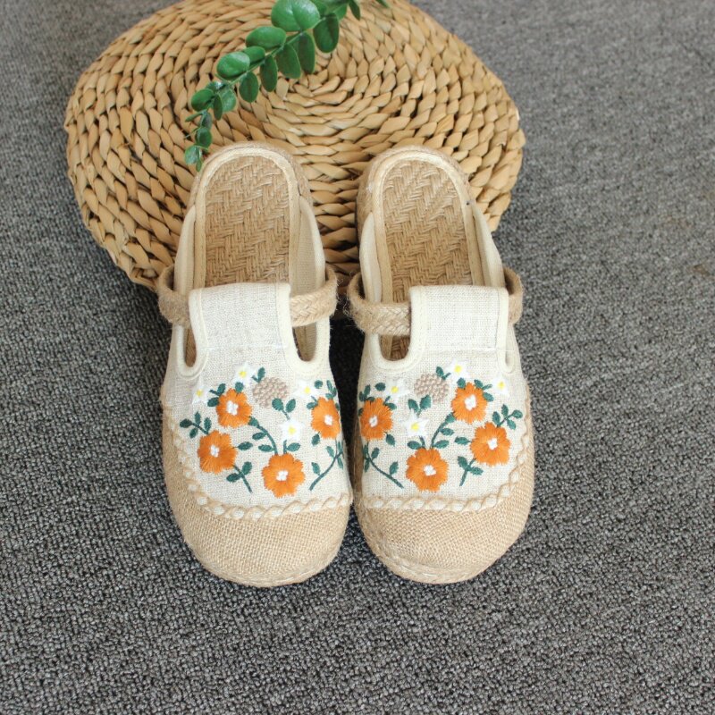 云南民族风手工刺绣夏季新款外穿居家女包头半拖鞋汉服古风搭配鞋