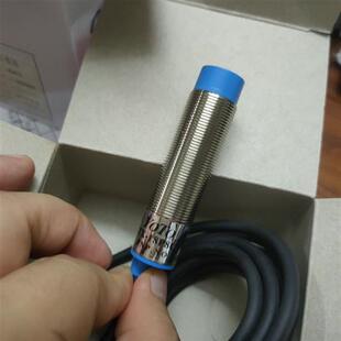 金属感应电感式 18N8C 18P8C 接近开关传感器