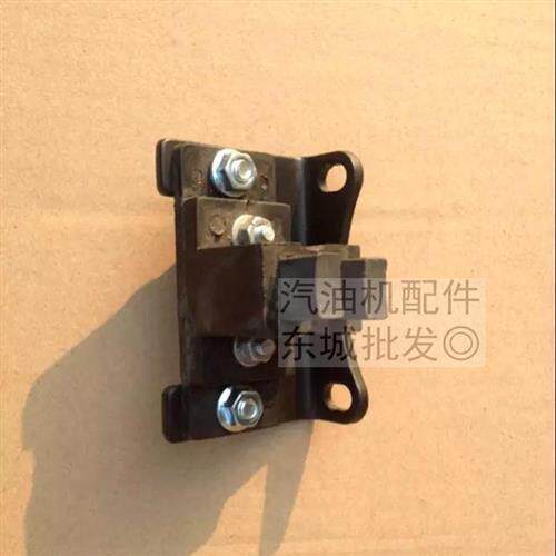 双缸汽油发电机配件85kw10kw18kw碳刷 GX620 630 GX670碳刷总成