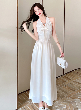 法式挂脖连衣裙女夏显瘦系带中长裙白色高级感温柔风