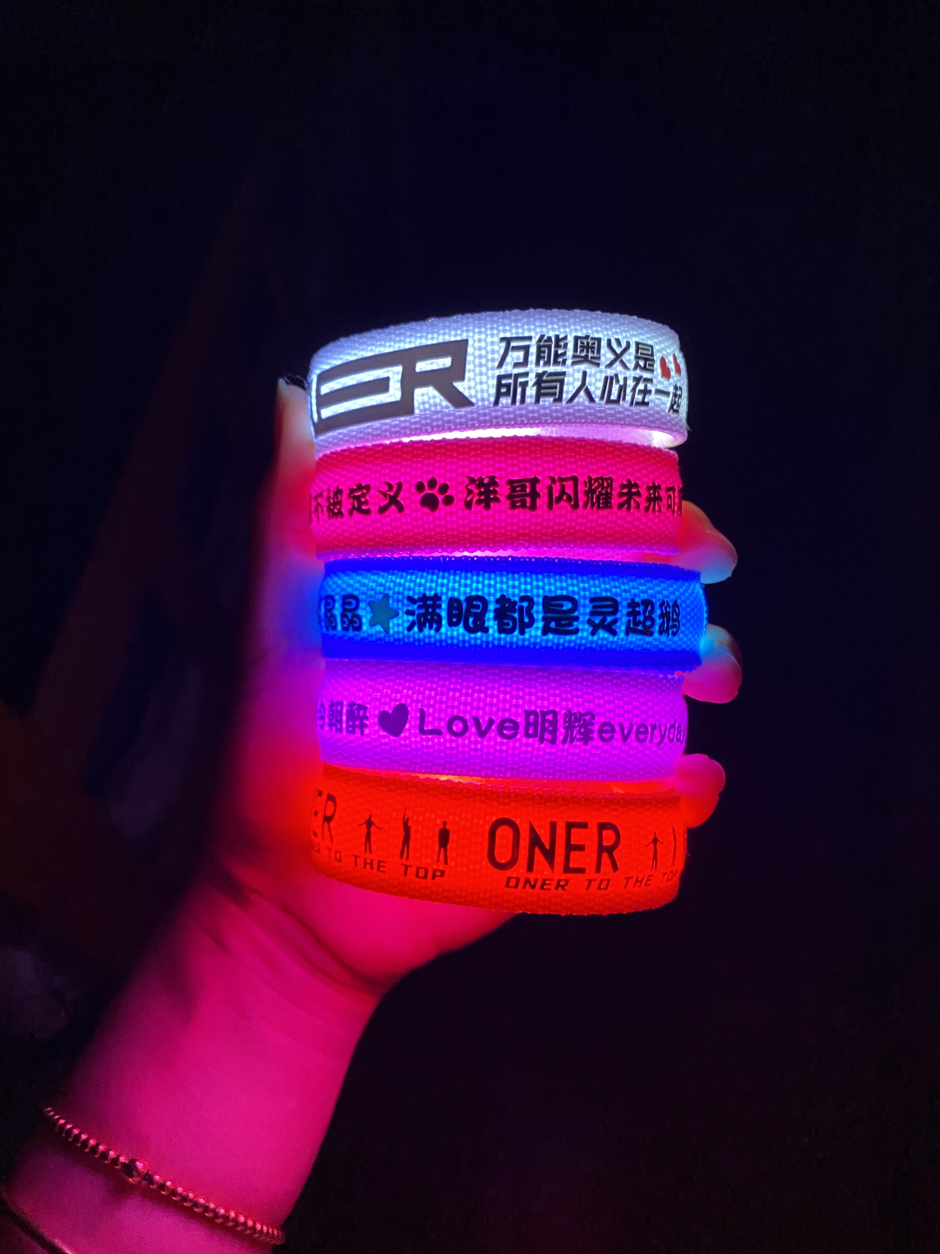 ONER坤音三子应援发光手环定制明星周边粉丝物料荧光棒气氛道具