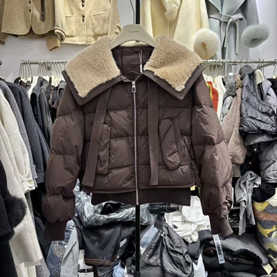 大翻领拼接羊羔毛羽绒服女短款2025冬新款洋气立领白鸭绒外套