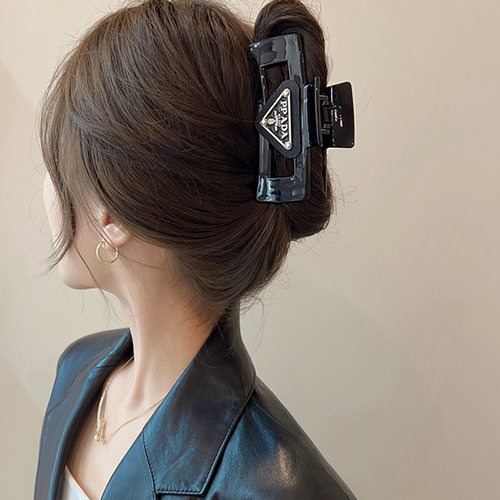 法式慵懒三角几何抓夹