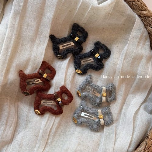 毛线可爱小狗发夹侧边高级感边夹秋冬毛绒发卡百搭侧边夹bb夹发饰