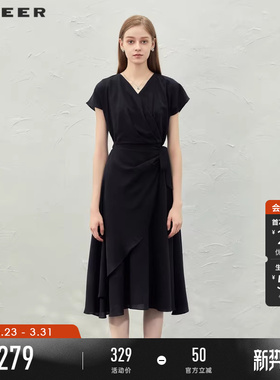sdeer圣迪奥夏季女装优雅V领压褶收腰短袖连衣裙S232Z12FX