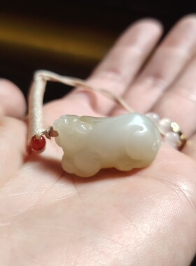 天然和田玉貔貅吊坠男女款玉石挂件项链玉佩玉坠送女友生日礼物