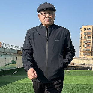 春季爸爸装外套宽松休闲男装中老年人男士夹克衫春秋薄款立领上衣