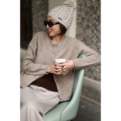 ise“复古回潮”100%羊毛驼色圆领针织毛衣开衫K2540883W