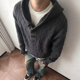 灰色牛角扣连帽毛衣外套男秋冬美式复古麻花针织衫老钱风长袖上衣