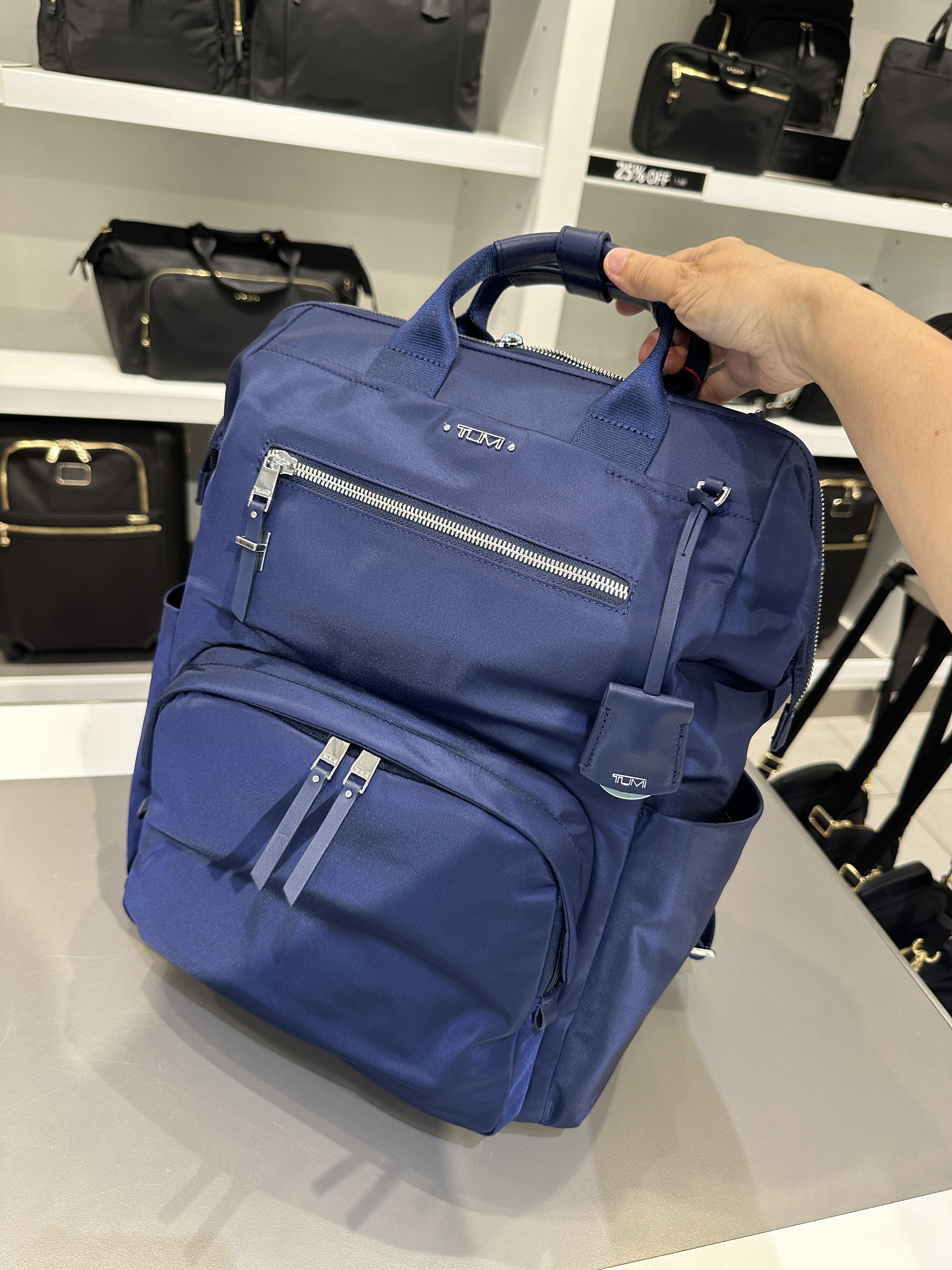 直邮Tumi途明新款男女适用降落伞尼龙配牛皮Irma双肩包41×29×15