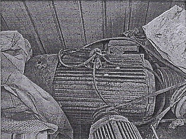 1月7日临沂平邑县原327国道毛家庄专段路西钢结构大棚内1214箱式锤破机设备一宗网络拍卖公告