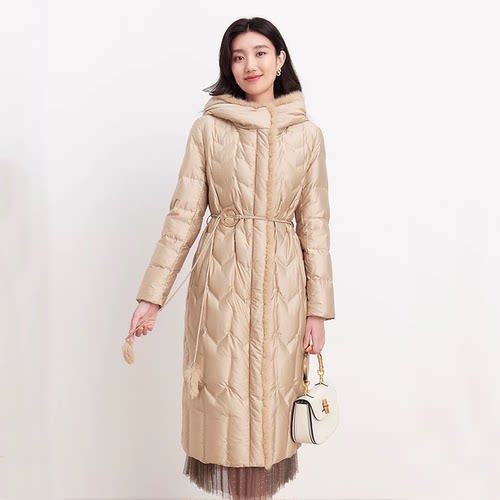 气质毛领连帽御寒中长款羽绒服