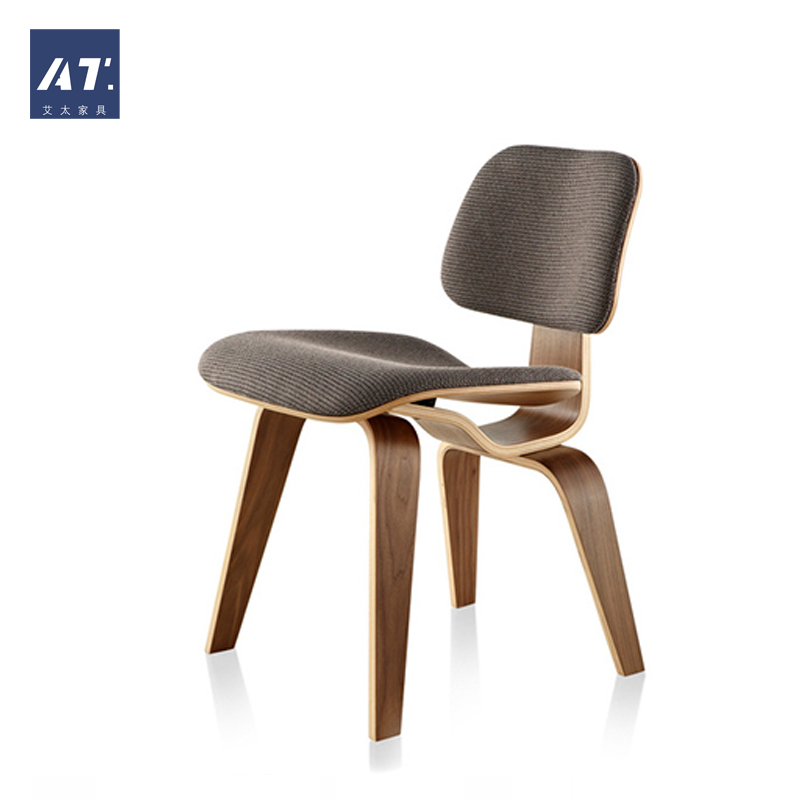 AIVTAI/北欧实木设计师家具eames upholstered dcw弯曲木餐椅