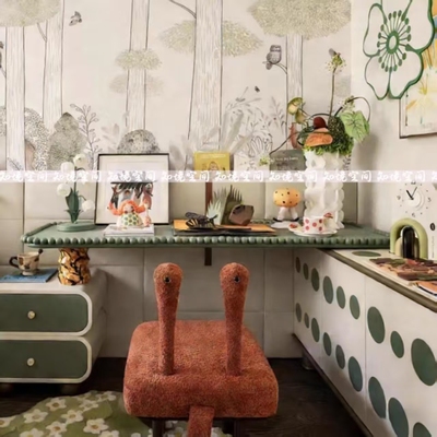 现代简约风儿童房摆件书桌高级感样板间女童女孩房间搭配装饰品