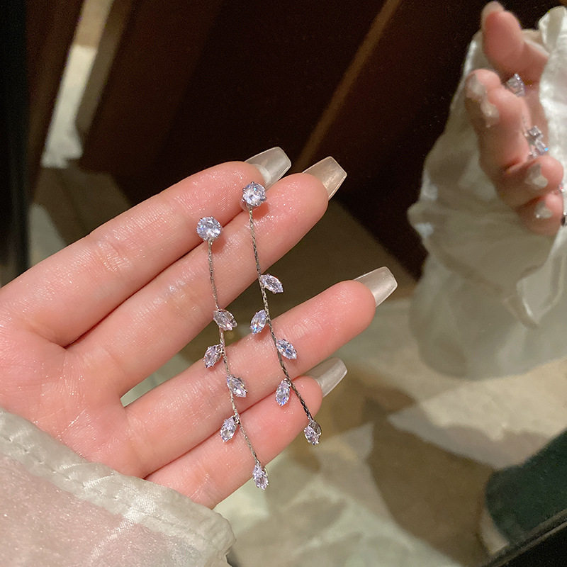 超闪精致锆石长款流苏树叶耳环女时尚百搭气质高级感耳钉耳饰批发