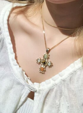 中古vintage树脂圆形十字架吊坠项链时尚锁骨链轻奢高级感项饰女