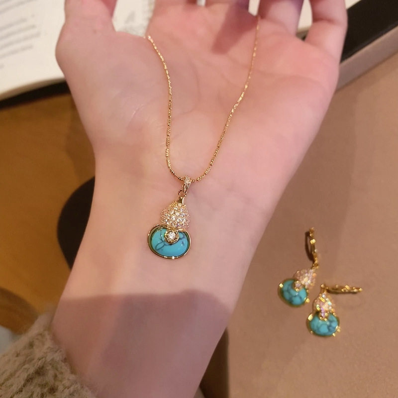 18k真金电镀锆石松石葫芦吊坠项链轻奢高级感锁骨链百搭颈链项饰