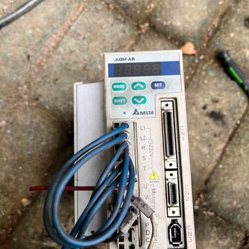 议价~台达AB驱动器，1kw和750w，剪线拆机，成色如图，测试好~可