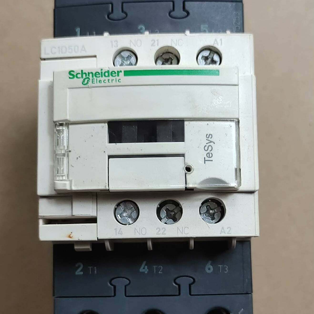 询价购-正品原装施耐德接触器LC1D50A，380V，轻