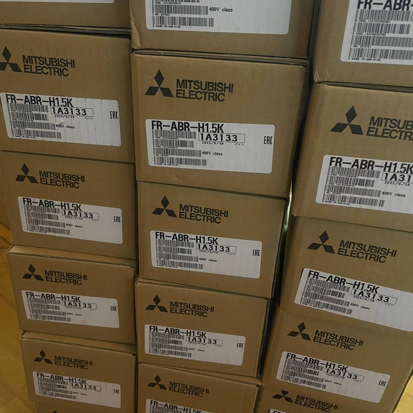 询价购-全新三菱制动电阻FR-ABR-H1.5K，实物图