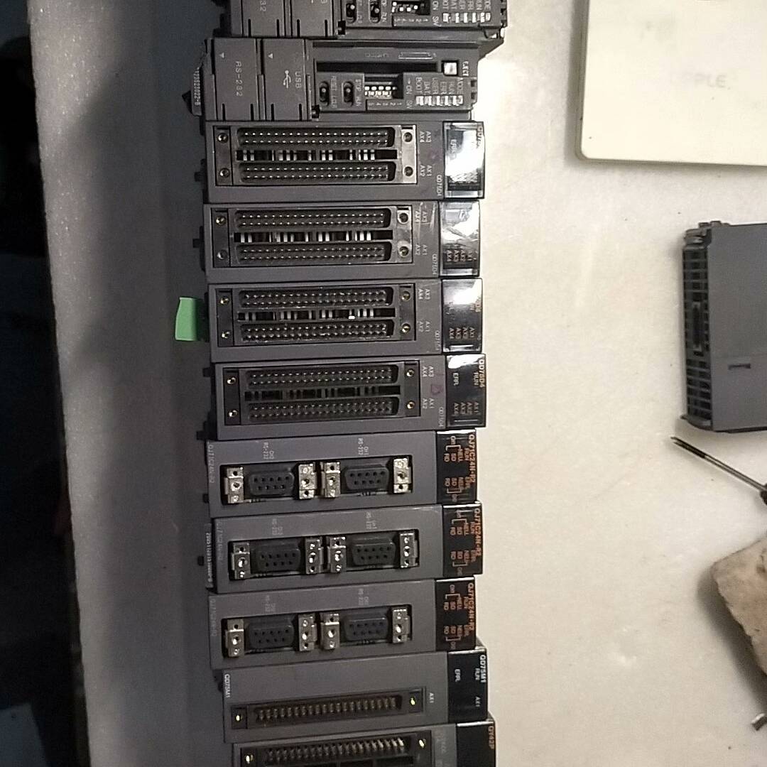 询价购-三菱PLC，Q68DAVN/1只，QD77MS4/1只，Q0