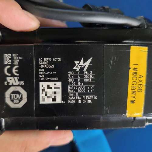 议价~安川伺服电机 SGMMS-04ADC6S，400W功率，20~可维修