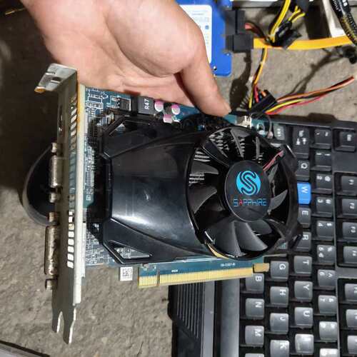 议价~蓝宝石HD6570 1G D5 至尊版，拆机卡无需单独供电，~可维修