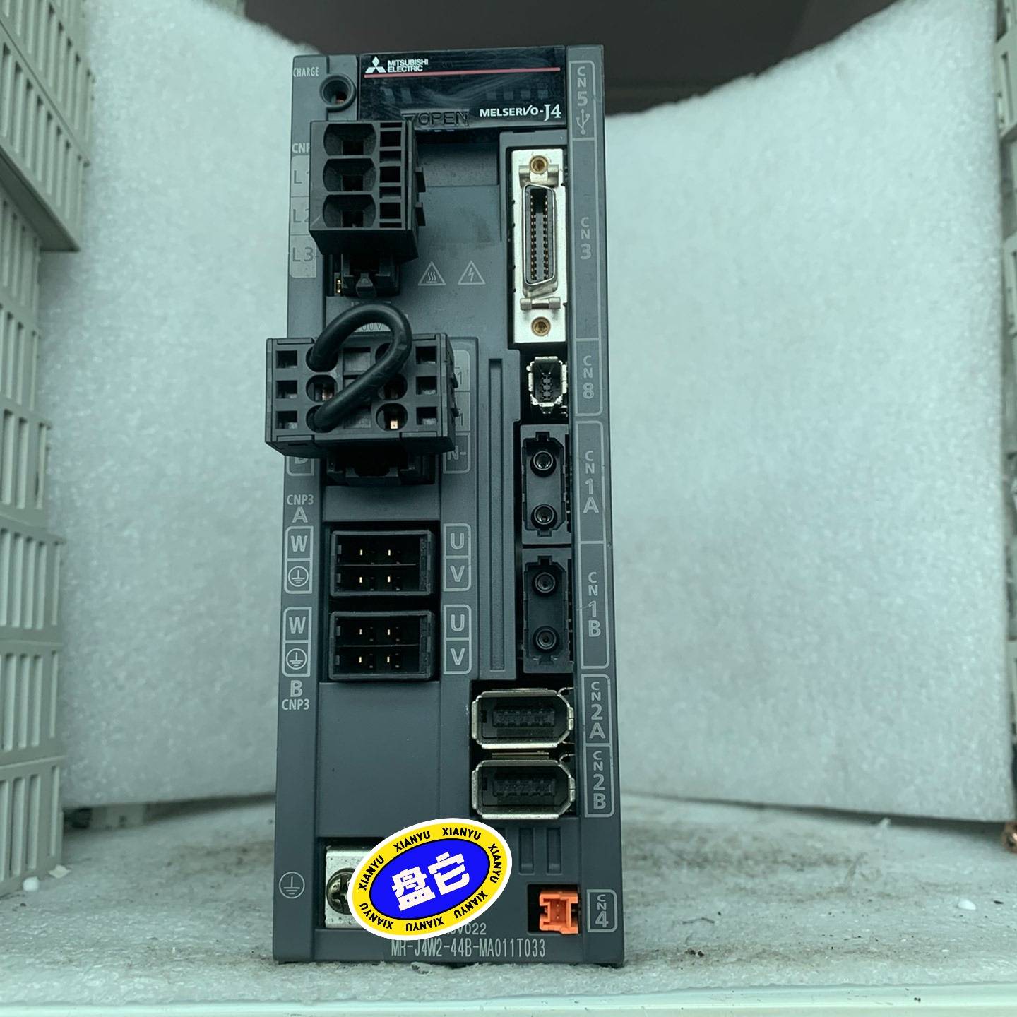 询价购-三菱驱动器  MR-J4W2-44B-MA011T033实物