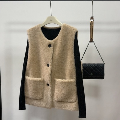 小资白富美 时髦精穿搭 环保皮毛一体绵羊毛马甲无袖背心坎肩宽松