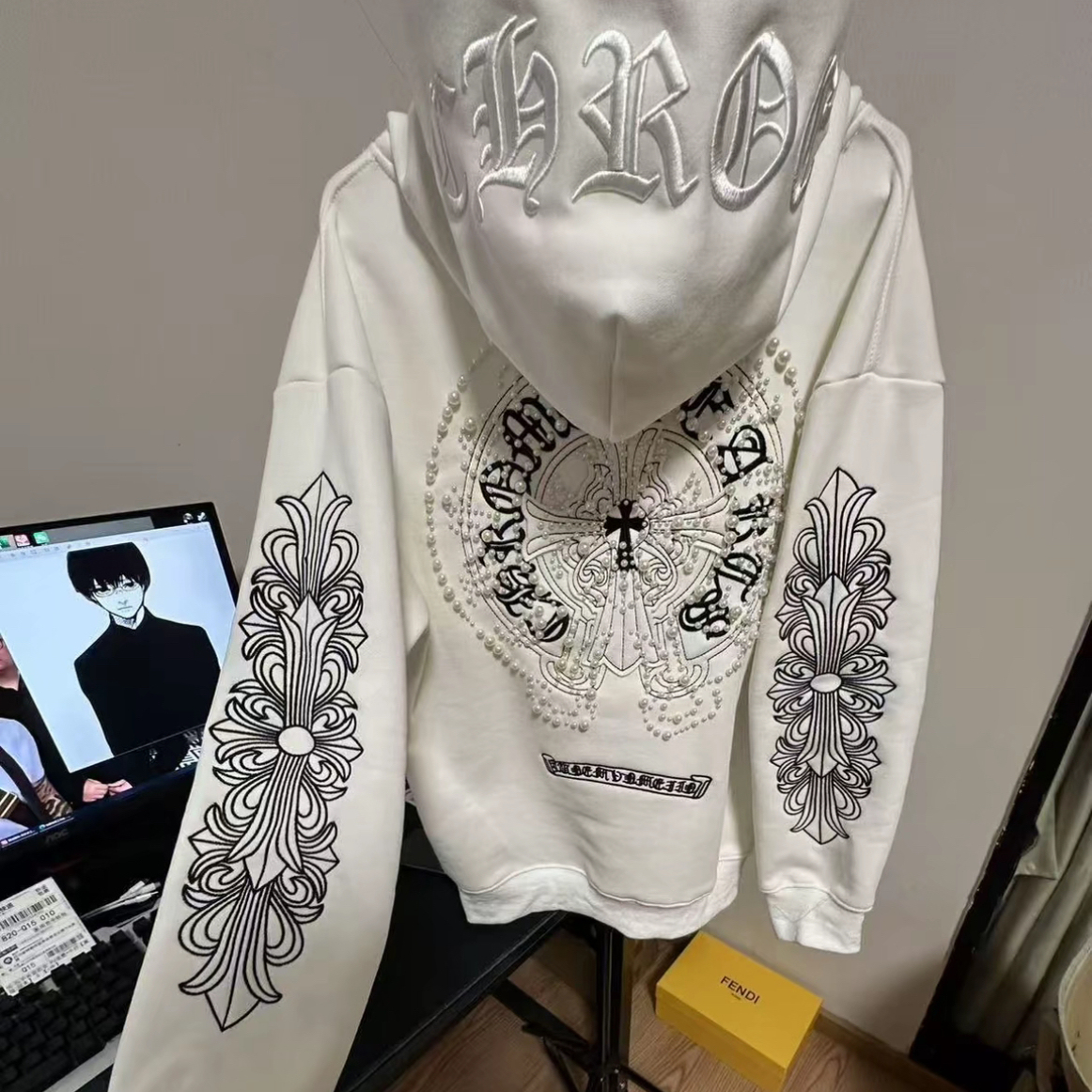 重磅克罗马蹄潮牌十字架潮流连帽卫衣刺绣珍珠梵文美式潮牌轻奢潮