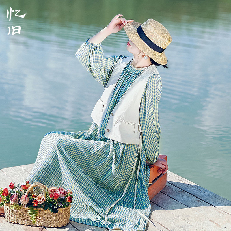 【悠然遣倦】原创百搭无袖马甲女2025年春季新款白色深V短款马夹,女装/女士精品,马夹,淘宝优惠券,粉丝福利购,淘宝优惠卷