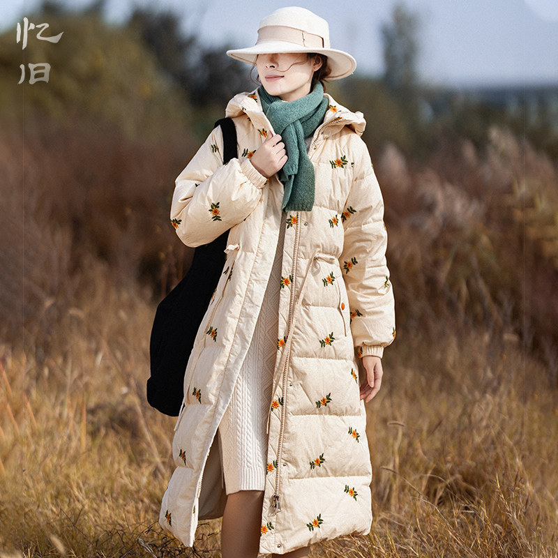 连帽刺绣羽绒服女长款棉衣外套