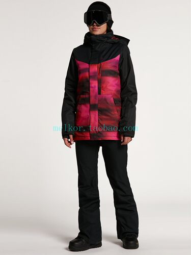 20-21羽绒滑雪服Volcom