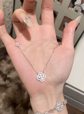 幸运闪钻四叶草项链女轻奢小众高级感爆闪锁骨链生日礼物