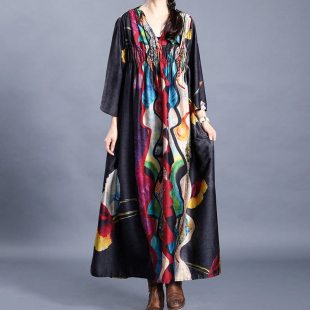 七分袖 连衣裙民族风复古女装 V领气质大摆型连衣裙 春装 2020年新款